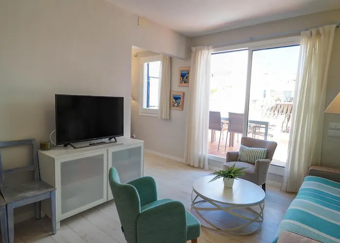 Apartman Carreta Sea Views By Hello Homes *